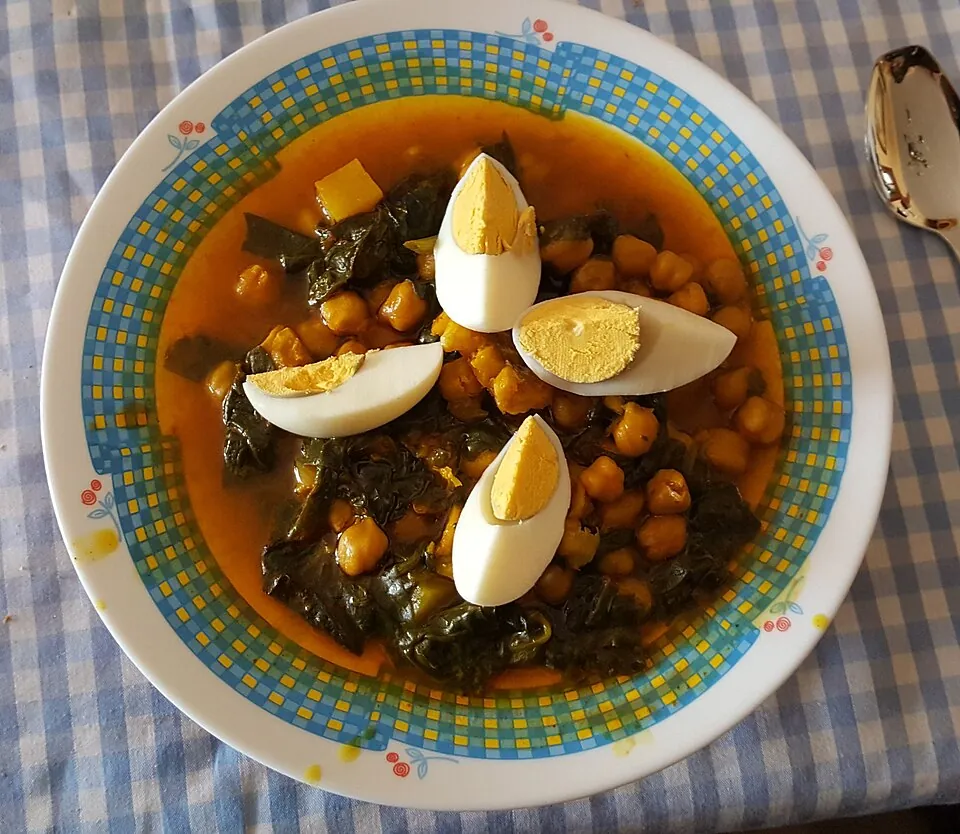 Garbanzos con espinacas